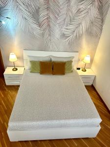 Stella Apartment Center Self Check-in