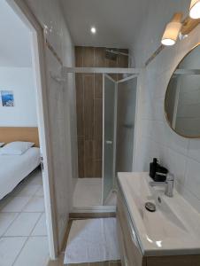 Maisons de vacances Studio et chambre Le Chateau d-Oleron : photos des chambres