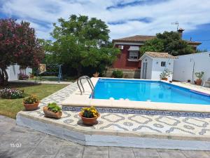 Chalet casa la adelfa