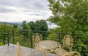 Beautiful Home In Dobrec With Kitchen