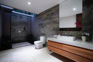 Biệt Thự 3 Phòng Ngủ (Three-Bedroom Villa)