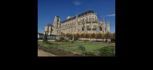 F2 hyper centre ville Bourges