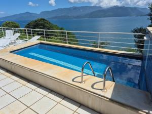 Casa deslumbrante no Condomínio Portogalo para 12 pessoas