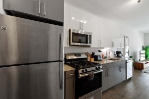 New Modern 1BR Lux City Escape