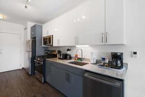 New Modern 1BR Lux City Escape