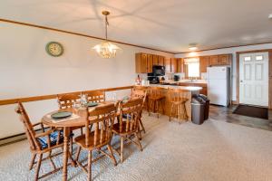 Mtn Views and Pool Access Lake Memphremagog Condo!