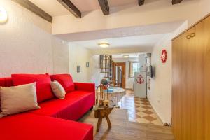 Apartment Memories II