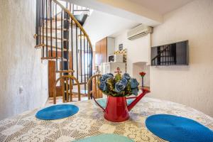 Apartment Memories II