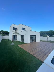 Villa du Soleil Spacious villa with private pool near Cap dAgde beaches