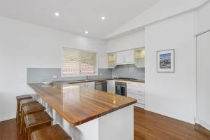 Vaka Malua 7 Scott Street