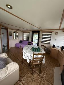 Jeleni zakątek w Leleszkach