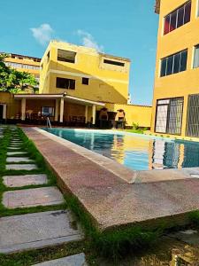 Arena, Mar y Amaneceres para Siete frente a Farmatodo tucacas