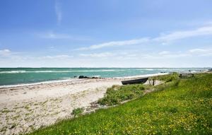 2 Bedroom Cozy Home In Otterup