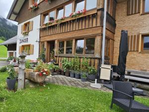 Holiday Apartment in Mittelberg with Wifi