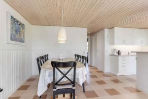 Well-Located Holiday Home In Ristinge, Langeland