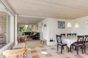 Well-Located Holiday Home In Ristinge, Langeland