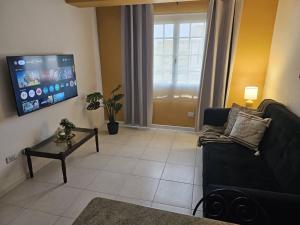 Cercano a playas y comercios