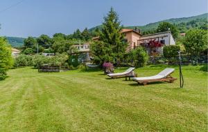 Nice Home In Fraz Alpicella, Varaz