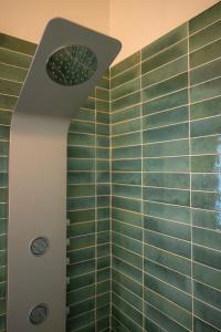 Villa Jinjola by Mavronas