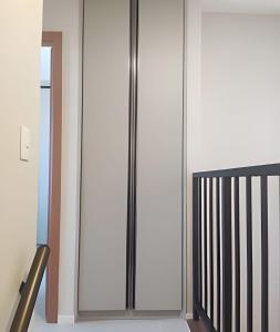 Apartamento Pé na Areia Cond Alphaville Guarajuba