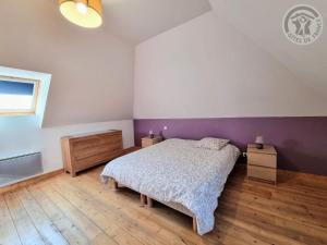 Maisons de vacances Gite au calme a Esquelbecq avec jardin clos et equipements modernes, ideal en famille ou entre amis - FR-1-510-48 : photos des chambres