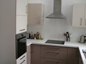 Maisons de vacances Gite au calme a Esquelbecq avec jardin clos et equipements modernes, ideal en famille ou entre amis - FR-1-510-48 : photos des chambres