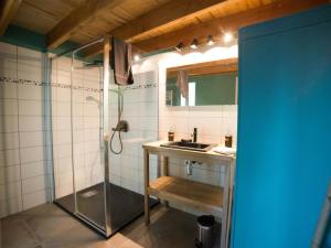 Maisons de vacances Chalet calme avec jardin, terrasse et baignoire balneo - Draps inclus, menage fin sejour en option - FR-1-510-121 : Maison de Vacances