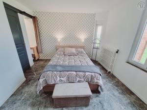Maisons de vacances Gite de Charme Isole, Ferme Authentique, 4 Chb, Jardin, Randonnees, Val Joly a Proximite - FR-1-510-204 : photos des chambres