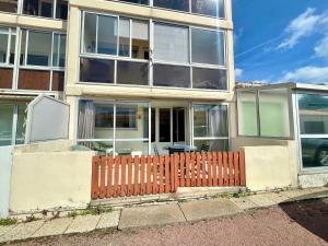 Appartements Rez-de-chaussee a 200m du bord de mer, 1 chambre, terrasse - FR-1-231-342 : photos des chambres