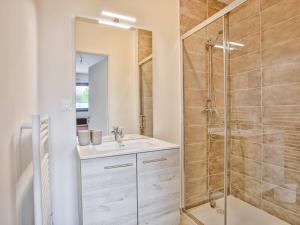 Maison Moderne et Spacieuse à 50m de la Plage pour 12 personnes - FR-1-788-86