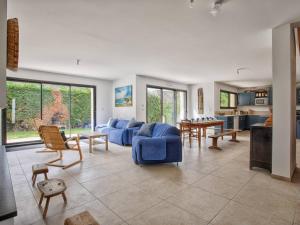 Maisons de vacances Maison Moderne et Spacieuse a 50m de la Plage pour 12 personnes - FR-1-788-86 : photos des chambres