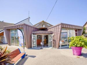 Maisons de vacances Maison Moderne et Spacieuse a 50m de la Plage pour 12 personnes - FR-1-788-86 : photos des chambres