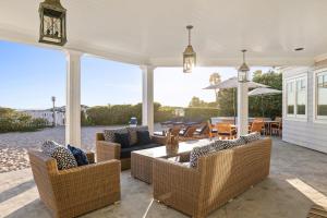 Malibu Dunes by Fieldtrip Expansive Hamptons-Style Estate w Private Beach Backyard