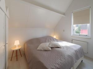 Cozy Zeeland Retreat with a Sauna