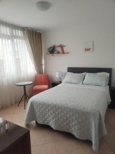 Departamento luminoso frente de la playa Huanchaco