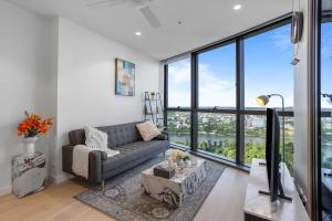 Your QW Escape - Pool Gym & Stunning Sky View