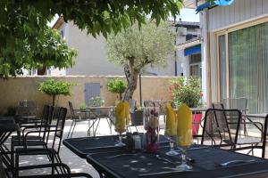 Logis Hôtel Acotel Avignon Nord