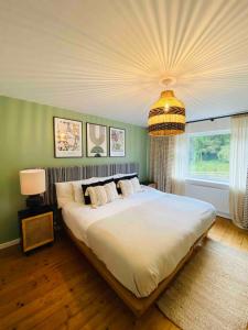 The View on Castle Hill with Lovely Hot Tub