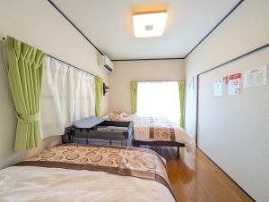 Nagoya Station is 17 minutes by car parking for 2 cars! Up to 11 people pets welcome!