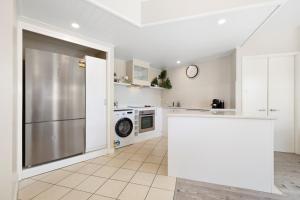 Park View Apartment in Mantra Salt Resort by uHoliday - 2BR, 1BR and Hotel Room configurations available