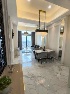 super penthouse stmoritz apartment, lippomall puri indah