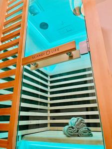 Tranquil Victorian Villa with Hot Tub & Sauna