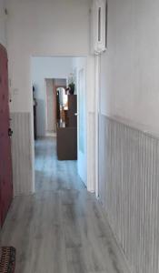 Przy krzywym drzewie - Old Town