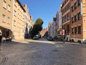 Przy krzywym drzewie - Old Town