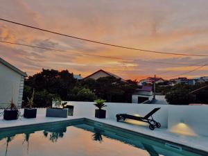 Mare`s House Apartments with Pool