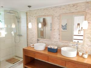 Luxury Townhouse in Top Complex with Town and Ocean View by Be Cherish