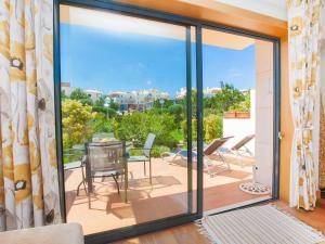 Fabulous Sunny Pool&Garden Condo by BeCherish
