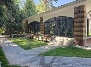 Коттедж в ЦО Радуга на Исык-Куле - Ubytování bez kategorie ve městě Cholpon-Ata