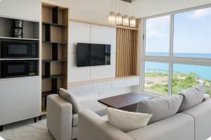 Vista a la Bahia y Ciudad