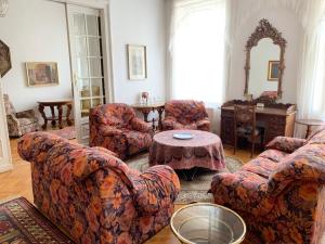 New Libra Grande Venetian Style Apartment